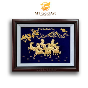 Tranh bát mã nền đen dát vàng 24k (27x34cm)